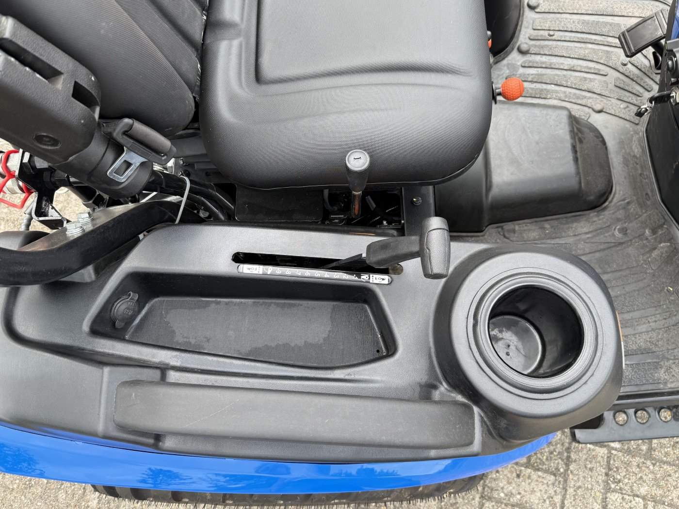 Solis Kompakttraktor 26 HST Vorführer mit Galaxy Pro Bereifung -sofort verfügbar