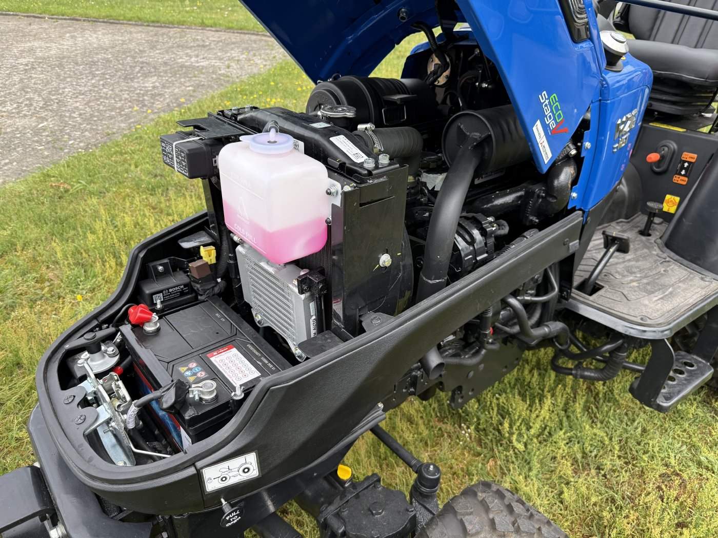 Solis Kompakttraktor 26 HST Vorführer mit Galaxy Pro Bereifung -sofort verfügbar
