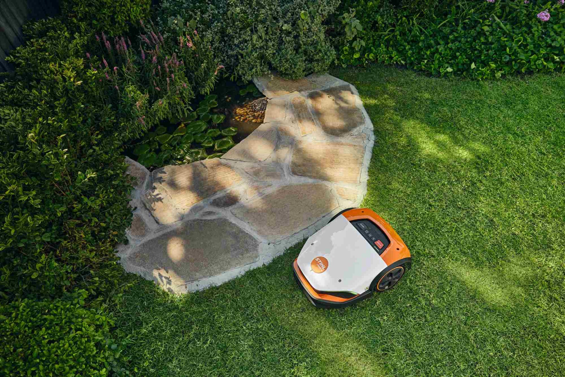 STIHL Mähroboter iMOW 7 für sehr große Rasenflächen