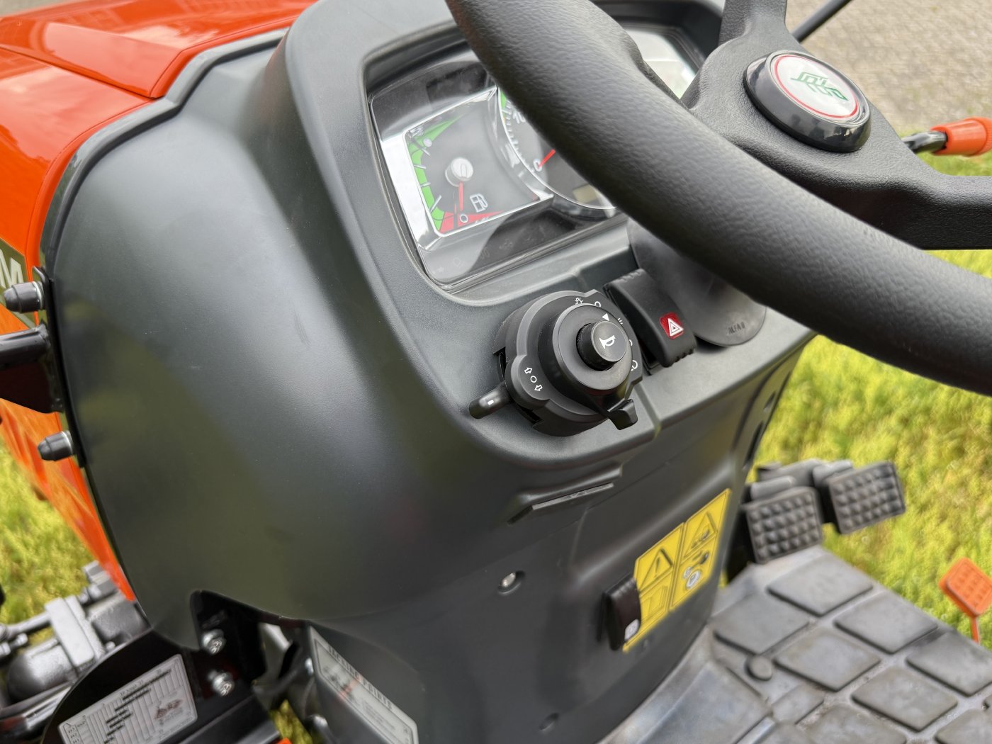 Tafe Allrad-Universalschlepper 6020M Grundmaschine ohne Bereifung - mit hydr. Lenkung