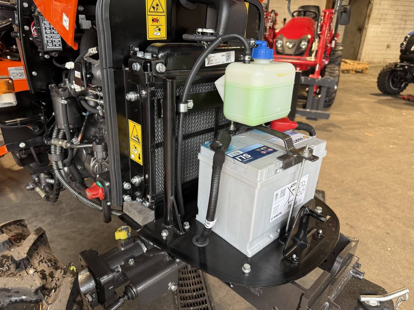 Tafe Allrad-Universalschlepper 6020M Grundmaschine ohne Bereifung - mit hydr. Lenkung